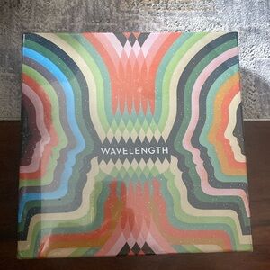 NEW Wavelength Board Game Party Group Fun Challenging Mind Reading